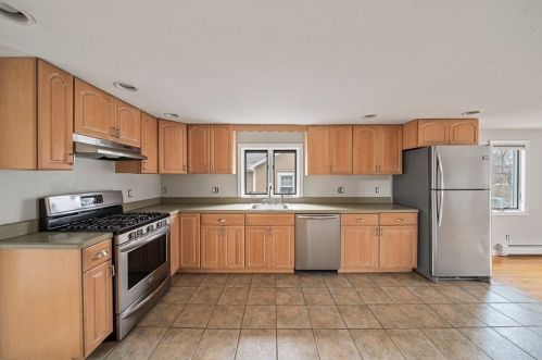 69 Standish St, Marshfield MA  02050-2662 exterior