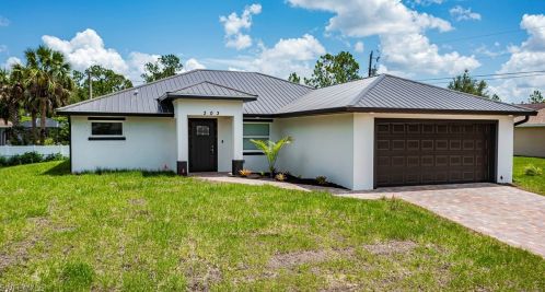 303 7th St, Lehigh Acres, FL