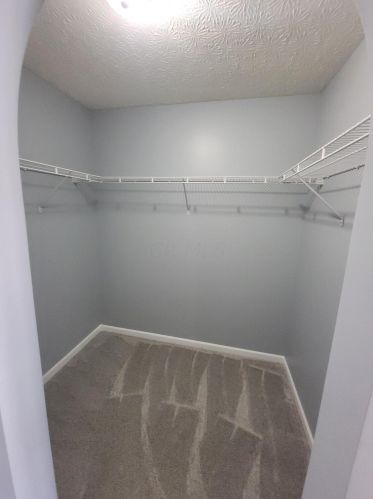 605 Barn St, Pataskala OH  43062-8064 exterior