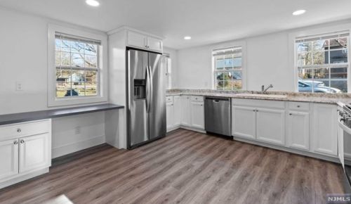 296 Ramapo Valley Rd, Oakland NJ  07436-1817 exterior