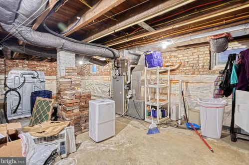 137 East St, Spring Grove PA  17362-1215 exterior