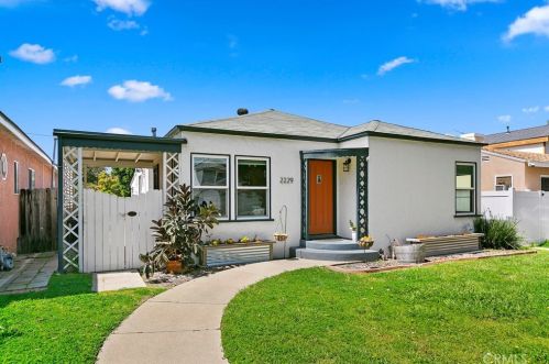 2229 Maine Ave, Long Beach, CA 90806-4134