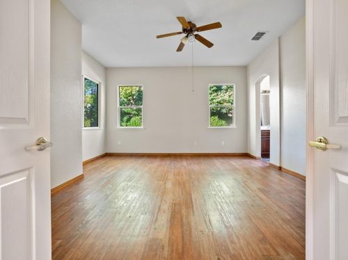 2431 Emerald Lake Ln, Elk Grove CA  95758-3608 exterior