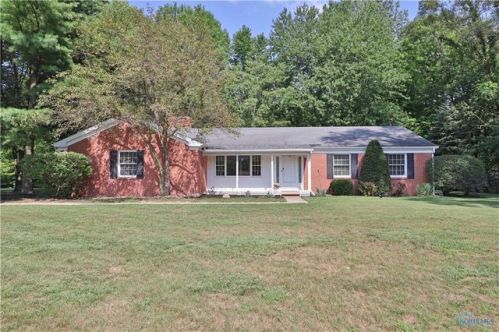 4545 Eber Rd, Monclova, OH 43542-9468