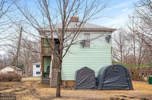 328 4th St, Litchfield MN 55355-2122 exterior