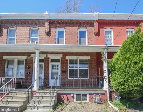 209 Buttonwood St, Norristown, PA 19401-4411