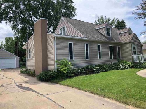 134 Terrace Dr, Waterloo, IA 50702-5025