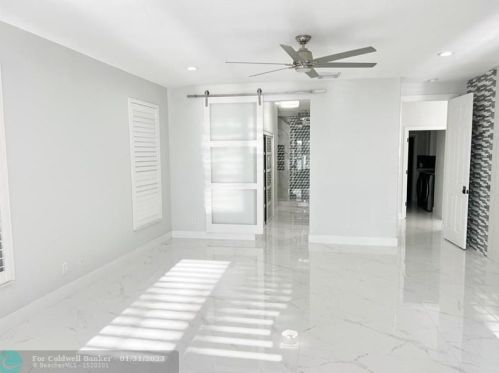 3591 177th Ave, Hollywood FL  33029-1666 exterior