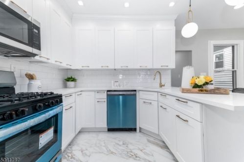 128 Brookside Ave, Irvington NJ  07111-3303 exterior