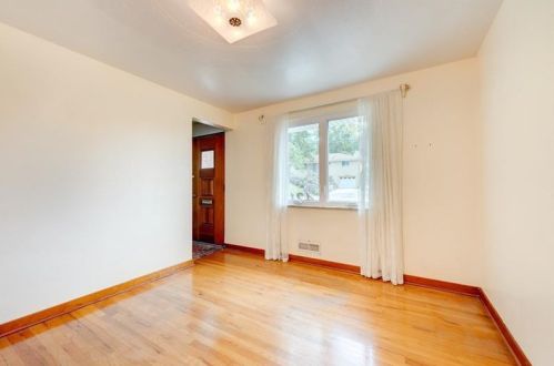 421 Orch Spg Rd, Pittsburgh PA  15220-1717 exterior