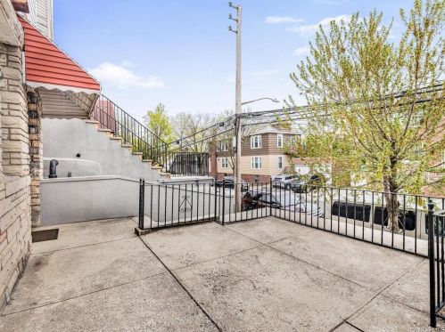 1612 Haight Ave, Bronx, NY 10461-1504