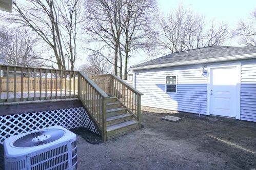 330 Marion St, Mishawaka IN  46545-6512 exterior