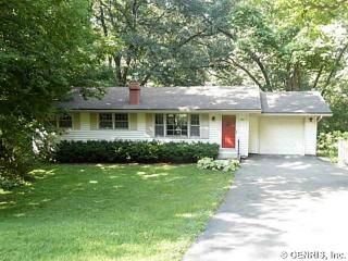 200 Stony Point Trl, Webster, NY 14580-1324