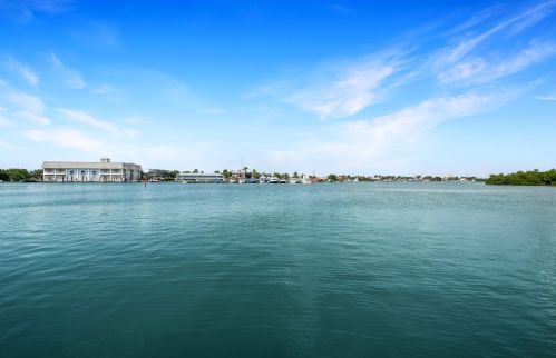 161 Hilo St, Naples, FL 34113-8677