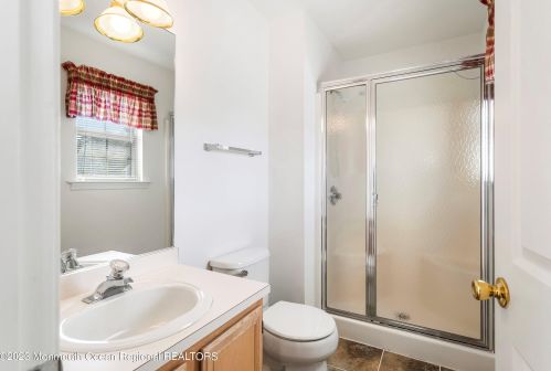 24 Sunnydale Dr, Berkeley Township NJ  08721-1379 exterior