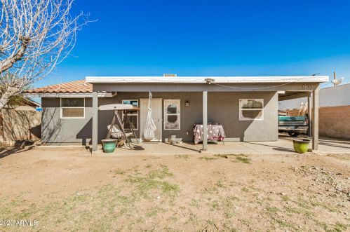 1532 Corona Ave, Phoenix, AZ 85040-2336