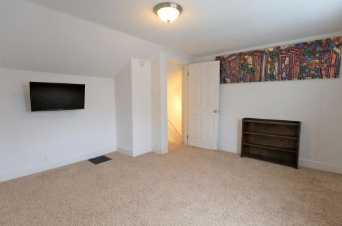 30 Eastern Ave, Covington KY 41018-1922 exterior