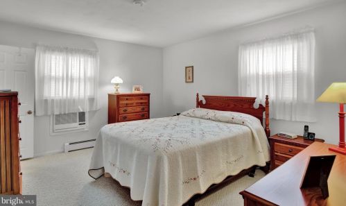 618 Grandview Ave, Camp Hill PA  17011-1816 exterior