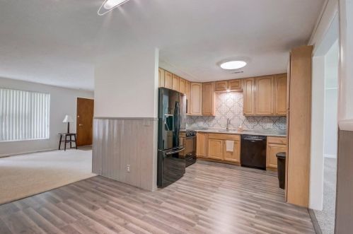 12130 44 Ave, Kenosha WI 53144-1353 exterior