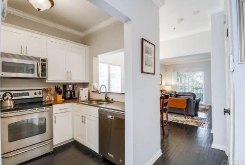 3825 1st Ave, San Diego, CA 92103-3093