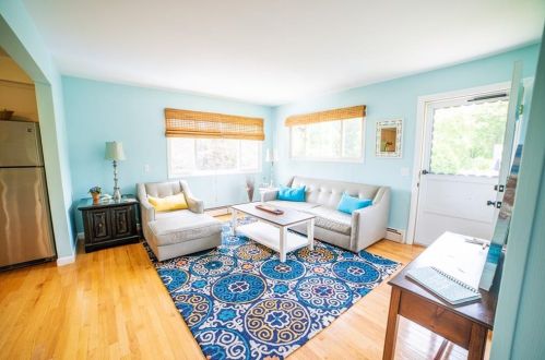 46 King Philip Rd, South Kingstown RI  02882-1102 exterior