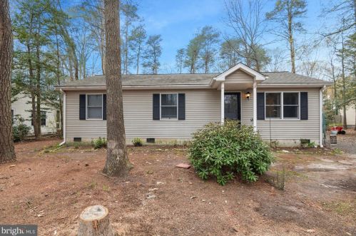 32 Maplewood Dr, Lewes, DE 19958-9114