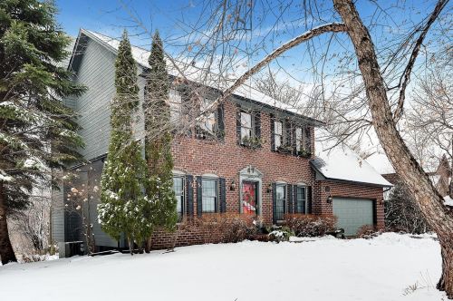 668 Crimson Leaf Trl, Saint Paul MN 55123-3045 exterior