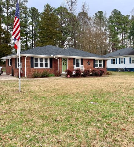 216 Main St, Knightdale, NC 27545-8836