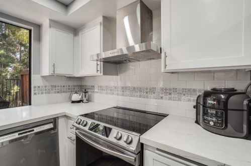 5797 Menorca Dr, San Diego CA  92124-1105 exterior