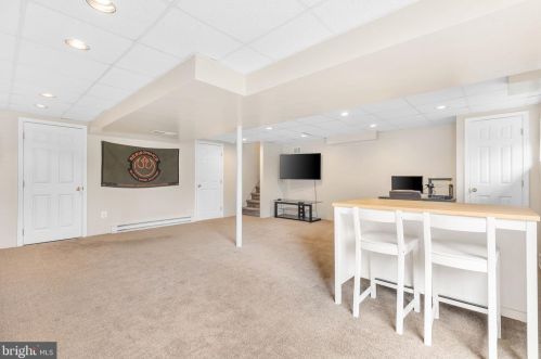 1341 Westminster Dr, Downingtown PA  19335-3652 exterior