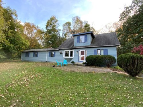 15 Kayview Ave, Bethel, CT 06801-1514