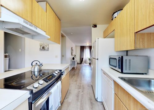 2570 Akepa St, Pearl City HI  96782-1072 exterior