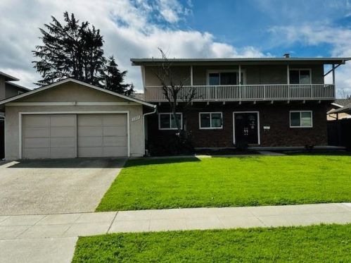 2209 Glenkirk Dr, San Jose, CA 95124-1224