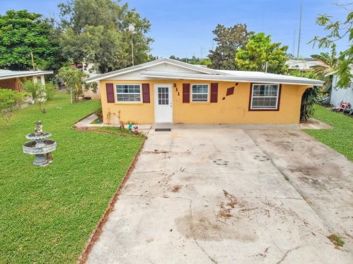 311 Avon Way, Avon Park Lakes, FL 33825-9744