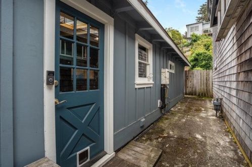 316 Carmel Ave, Pacifica CA  94044-2407 exterior
