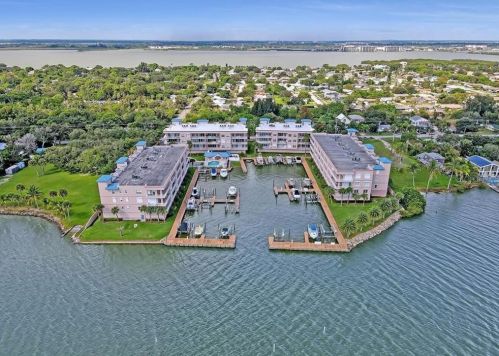 540 Banana River Dr, Merritt Island, FL 32952-3044