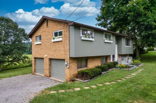 307 Mercer Rd, Harmony, PA 16037-7843