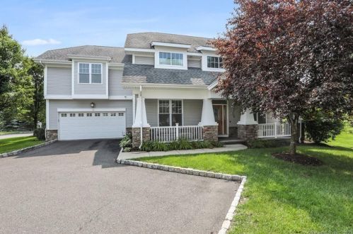 18 Penny Ln, Bethel, CT 06801-1730