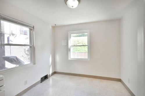 921 18 St, Ambridge PA 15003-0017 exterior