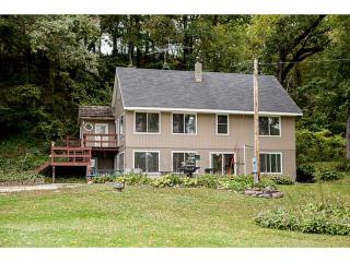 13524 Buffalo Rd, Fairview, IA 52205-7623