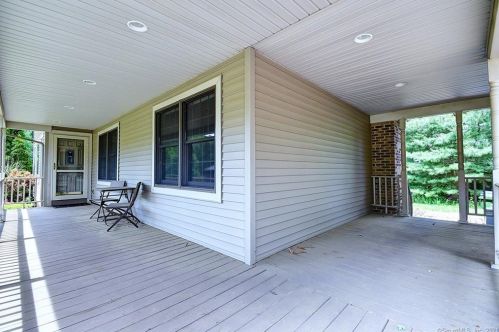 377 Thompson St, South Glastonbury CT  06073-2921 exterior