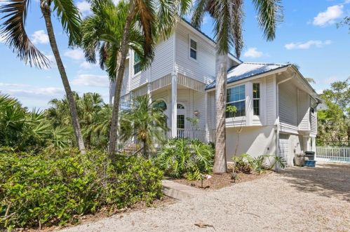 604 Sea Oats Dr, Sanibel, FL 33957-5418