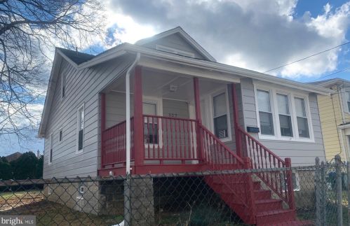 527 Taylor Ave, Boothwyn, PA 19061-4050