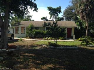 1229 Ingraham St, Naples FL  34103-3253 exterior