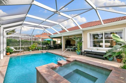 14255 Manchester Cir, Naples FL  34114-7221 exterior