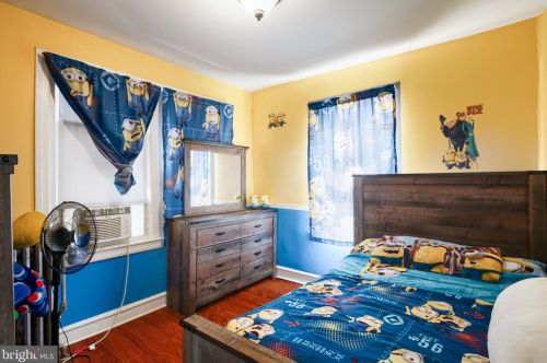 6037 Keystone St, Philadelphia PA 19135-4217 exterior