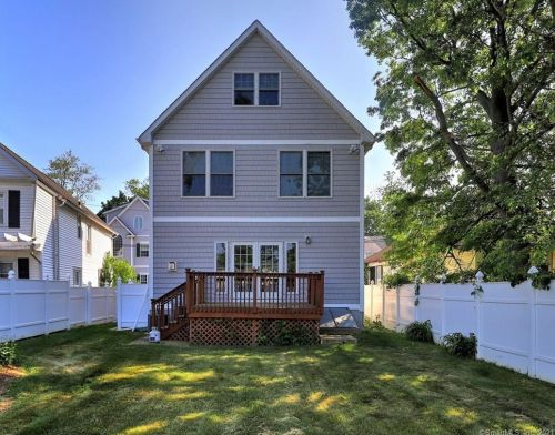 11 Wildwood Ave, Milford CT  06460-5846 exterior