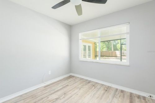 5476 Lk Le Clare Rd, Lutz FL  33558-8013 exterior
