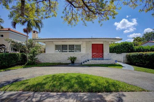 60 102nd St, Miami, FL 33138-2323