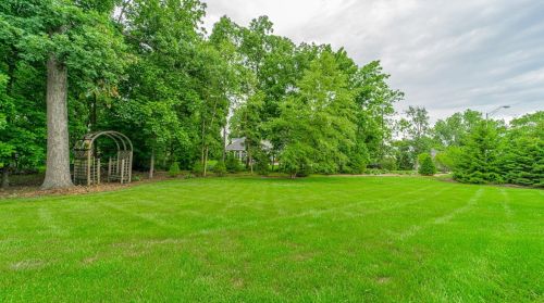 525 Brighton Ln, Dyer IN  46311-4625 exterior